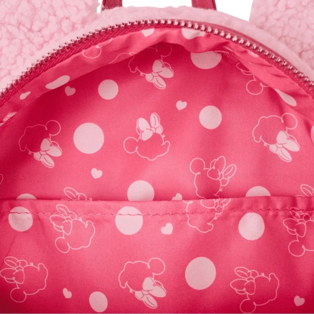 Loungefly Disney Boxlunch Exclusive Mini mouse Scented Strawberry Sherpa New!